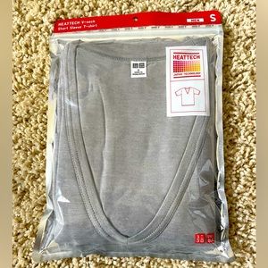 Brand new grey uniqlo men’s heat tech inner shirt- S